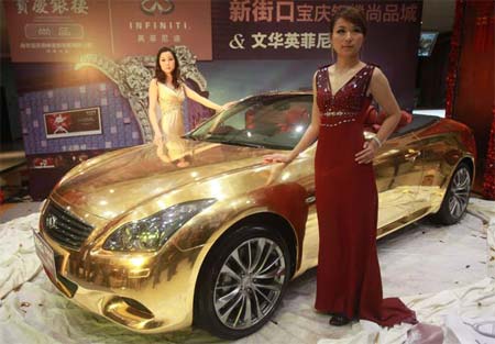 kereta-emas-gold